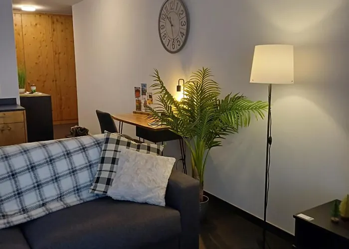 Spacieux - 2 A Coucher Incl Jacuzzi Prive شقة لوكباد