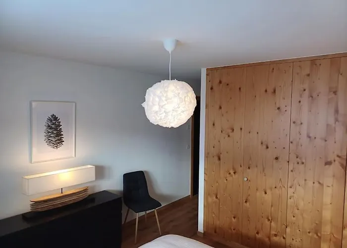 Spacieux - 2 A Coucher Incl Jacuzzi Prive شقة