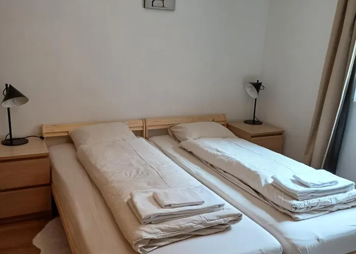 Spacieux - 2 A Coucher Incl Jacuzzi Prive شقة لوكباد