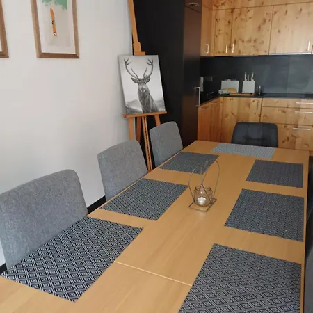 Apartment Spacieux - 2 A Coucher Incl Jacuzzi Prive *