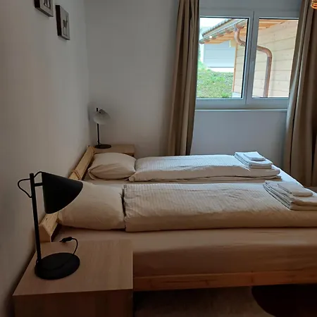 Apartment Spacieux - 2 A Coucher Incl Jacuzzi Prive